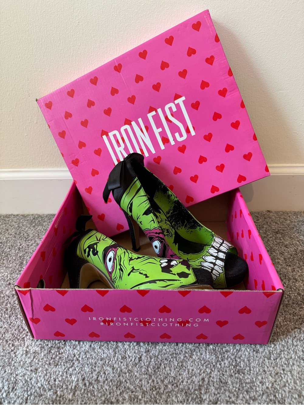 Iron Fist Zombie Stompers Women’s 7 Platforms Heels - Picture 5 of 9